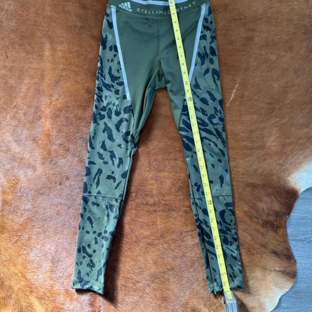 Stella McCartney x Adidas Olive Green Leopard Print Performance Leggings – XS - Picture 7 of 7